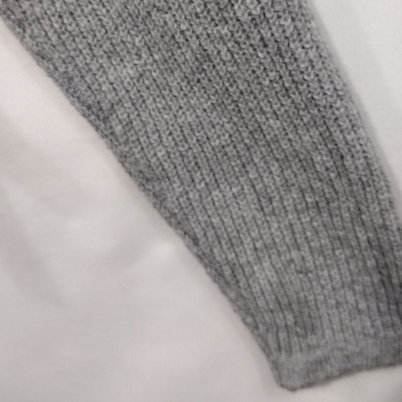 Old Navy So Soft Ribbed Faux Wrap Sweater Girls L Gray Retro Minimalist Y2K 90s - Picture 3 of 8